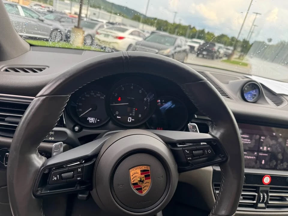 2022 Porsche Macan - Image 7 of 7