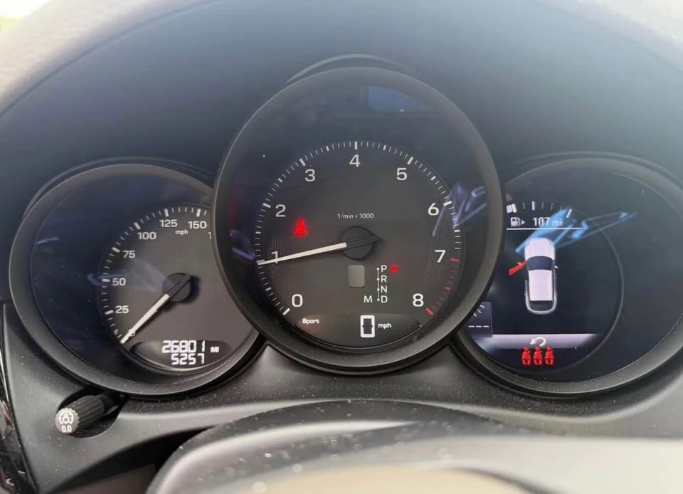 2022 Porsche Macan - Image 12 of 12