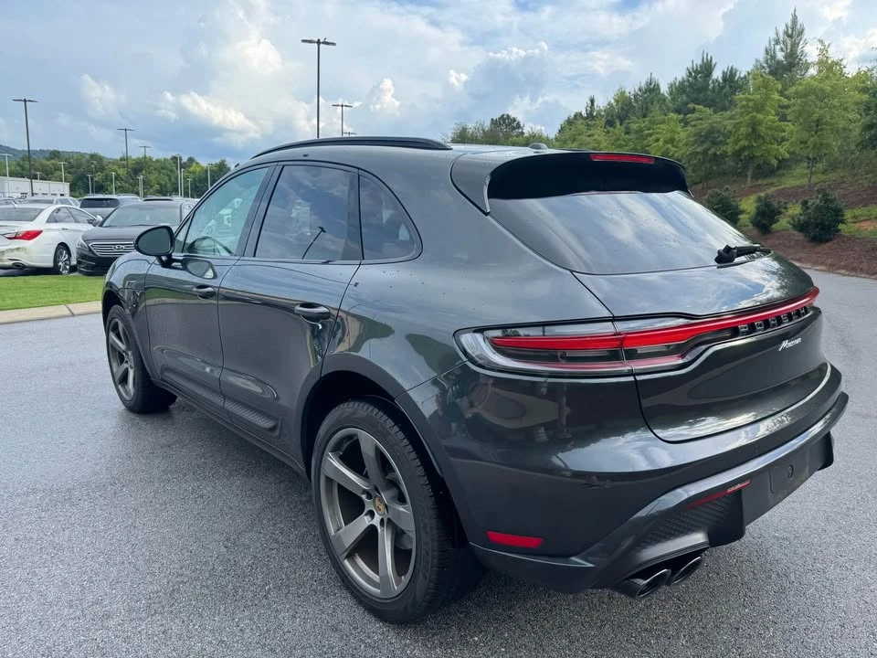 2022 Porsche Macan - Image 4 of 7