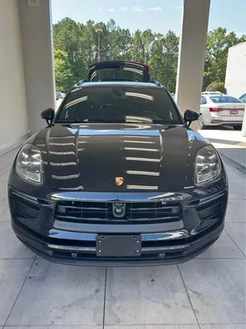 2022 Porsche Macan Sport Utility 4D