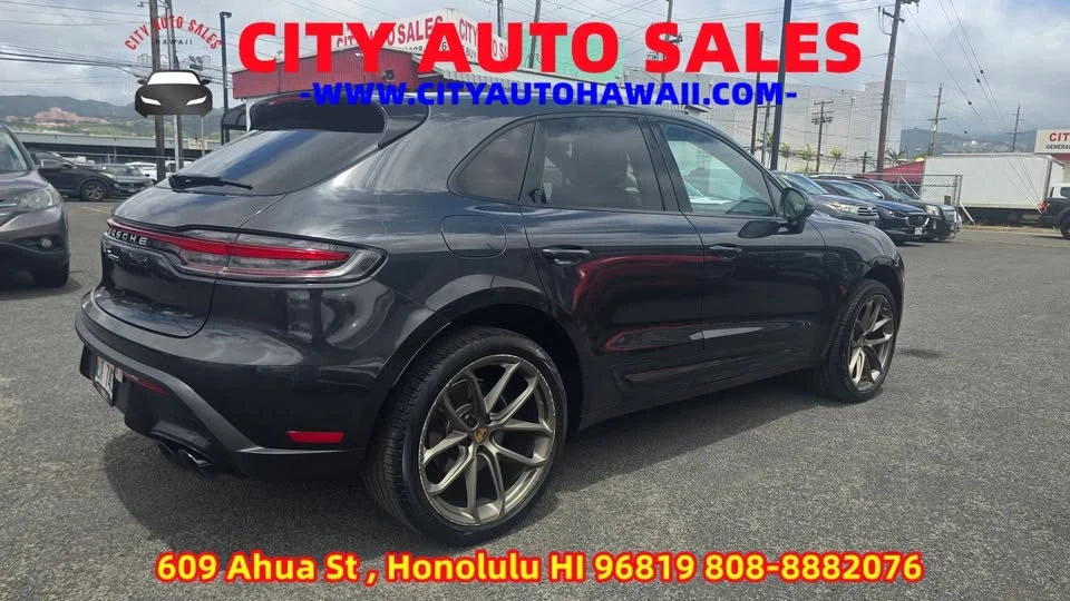 2022 Porsche Macan - Image 3 of 14