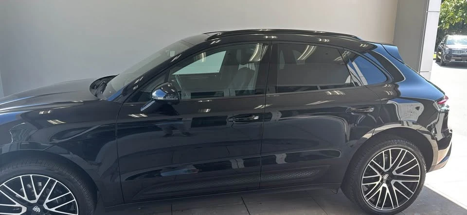 2022 Porsche Macan - Image 2 of 15