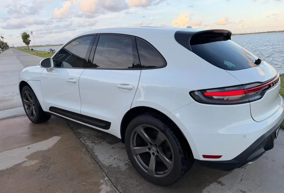 2022 Porsche Macan - Image 3 of 8
