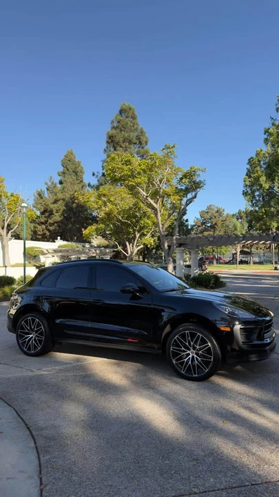 2022 Porsche Macan - Image 3 of 11