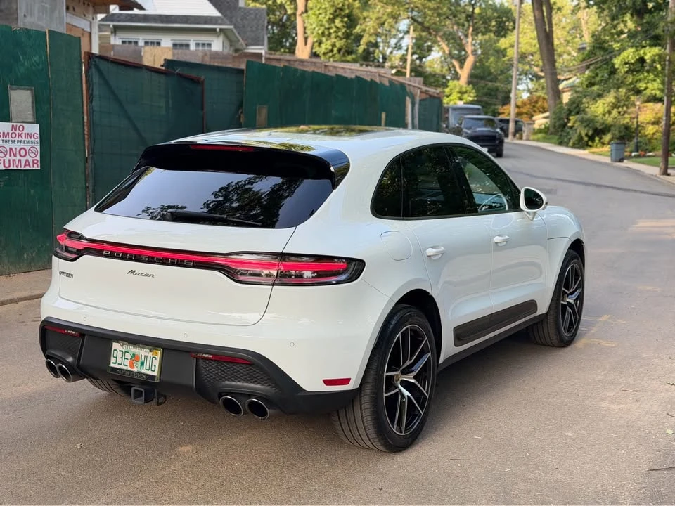 2022 Porsche Macan - Image 4 of 20