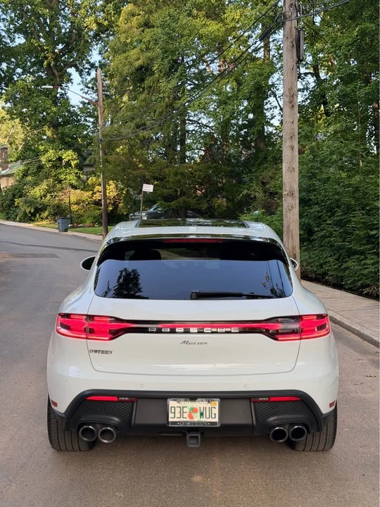 2022 Porsche Macan - Image 6 of 20
