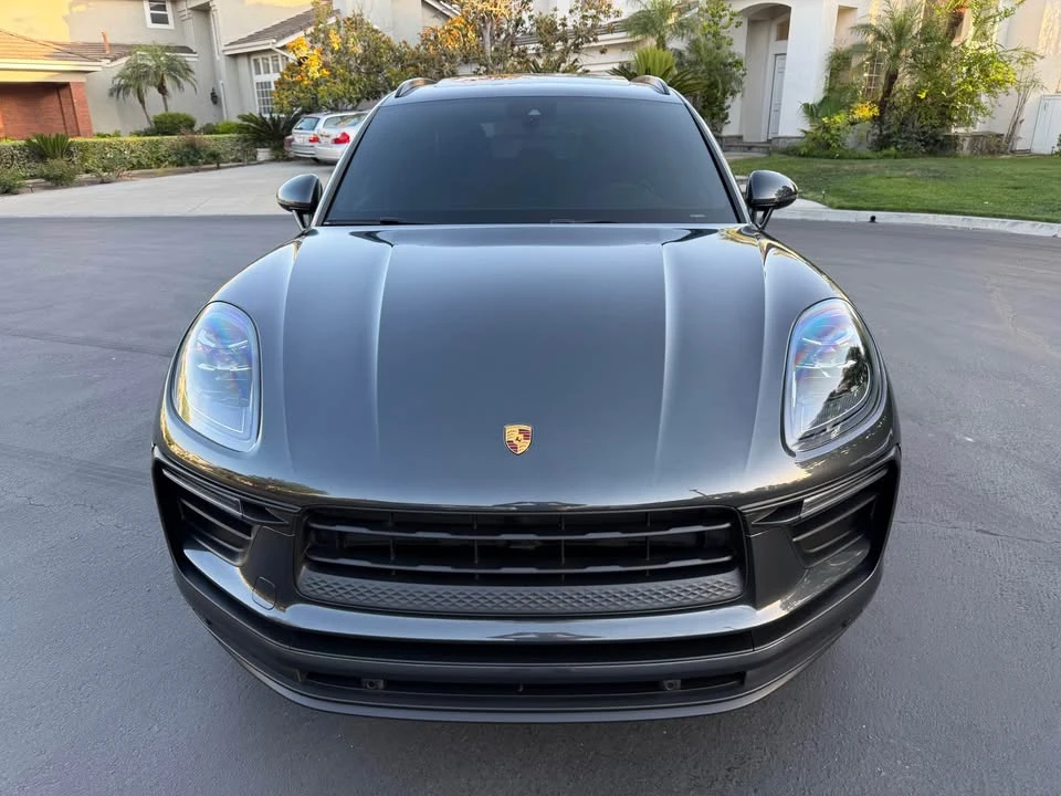 2022 Porsche Macan - Image 2 of 20