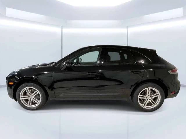 2022 Porsche Macan - Image 2 of 5