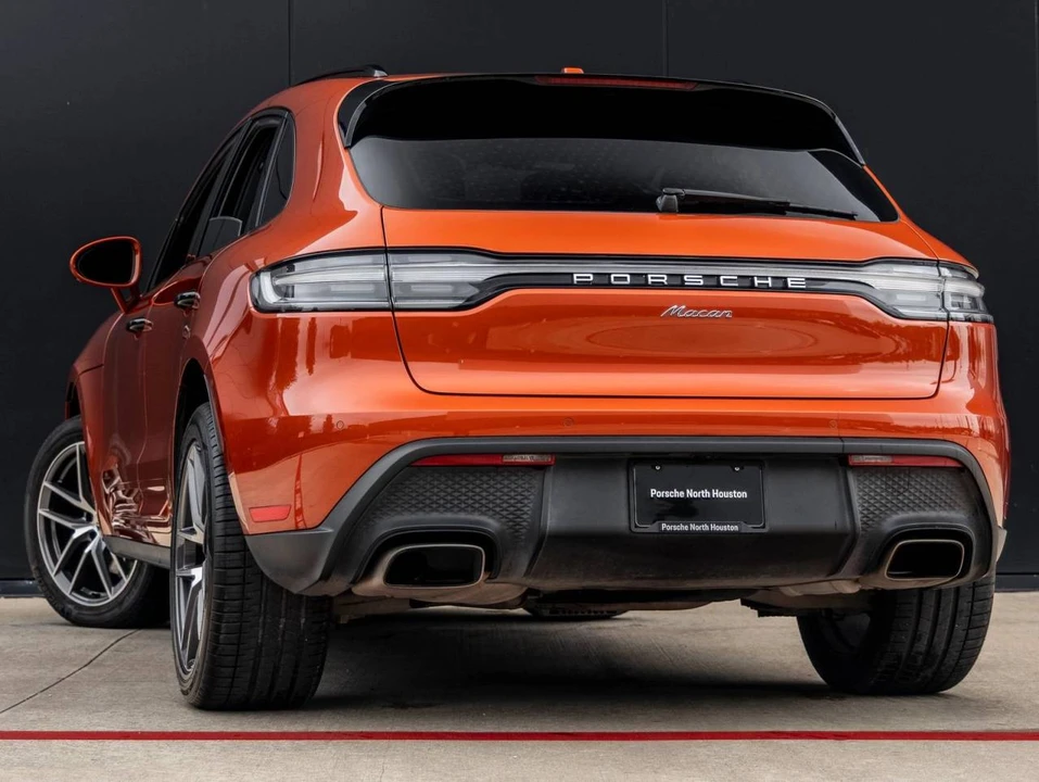 2022 Porsche Macan - Image 3 of 5