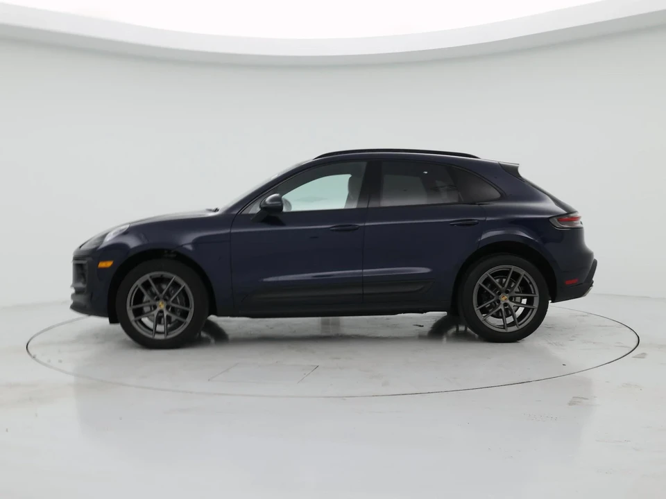 2022 Porsche Macan - Image 4 of 28