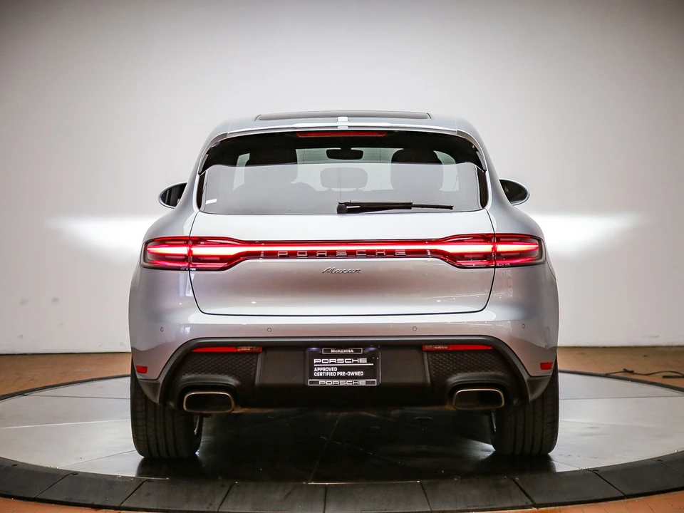2022 Porsche Macan - Image 6 of 31