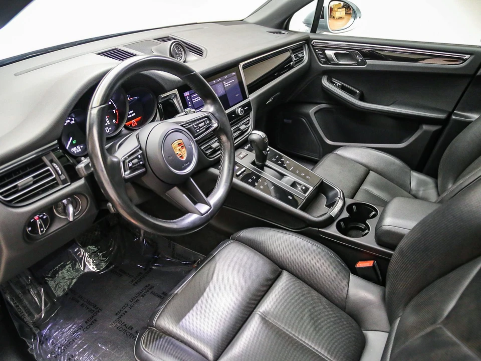 2022 Porsche Macan - Image 4 of 31