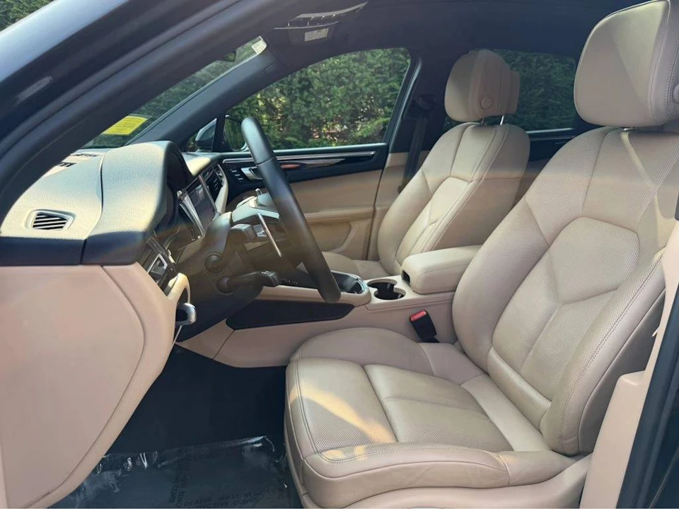 2022 Porsche Macan - Image 5 of 5