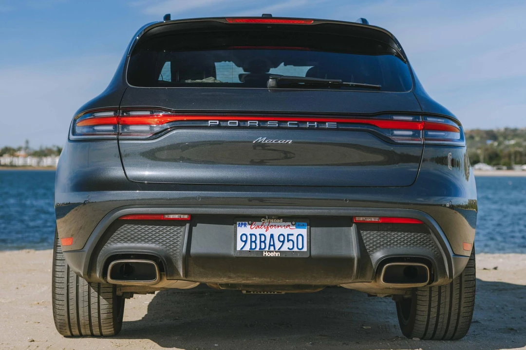 2022 Porsche Macan - Image 5 of 31