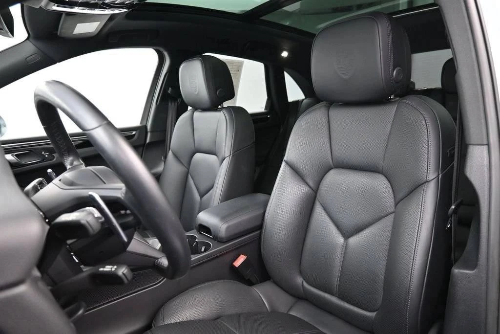 2022 Porsche Macan - Image 5 of 5
