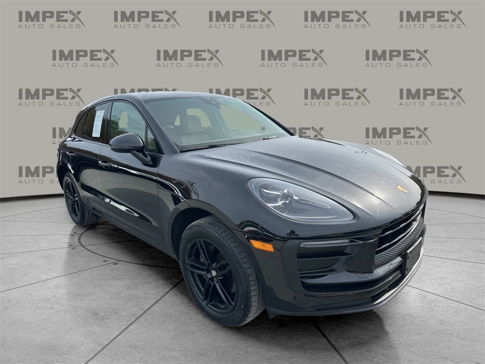 2022 Porsche Macan - Image 7 of 12