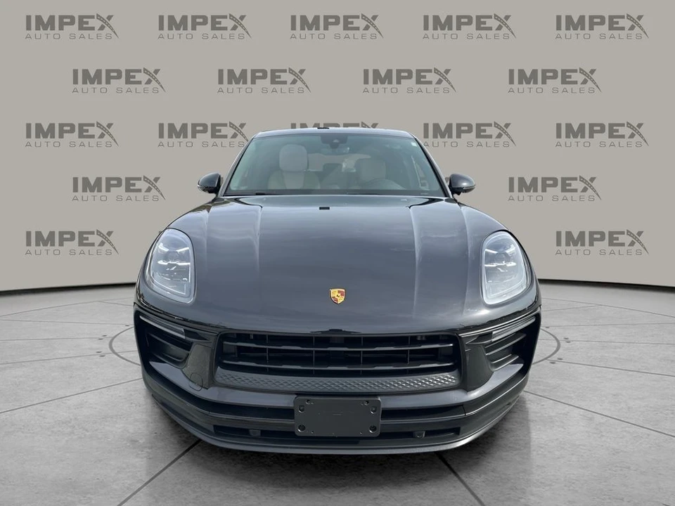 2022 Porsche Macan - Image 8 of 12