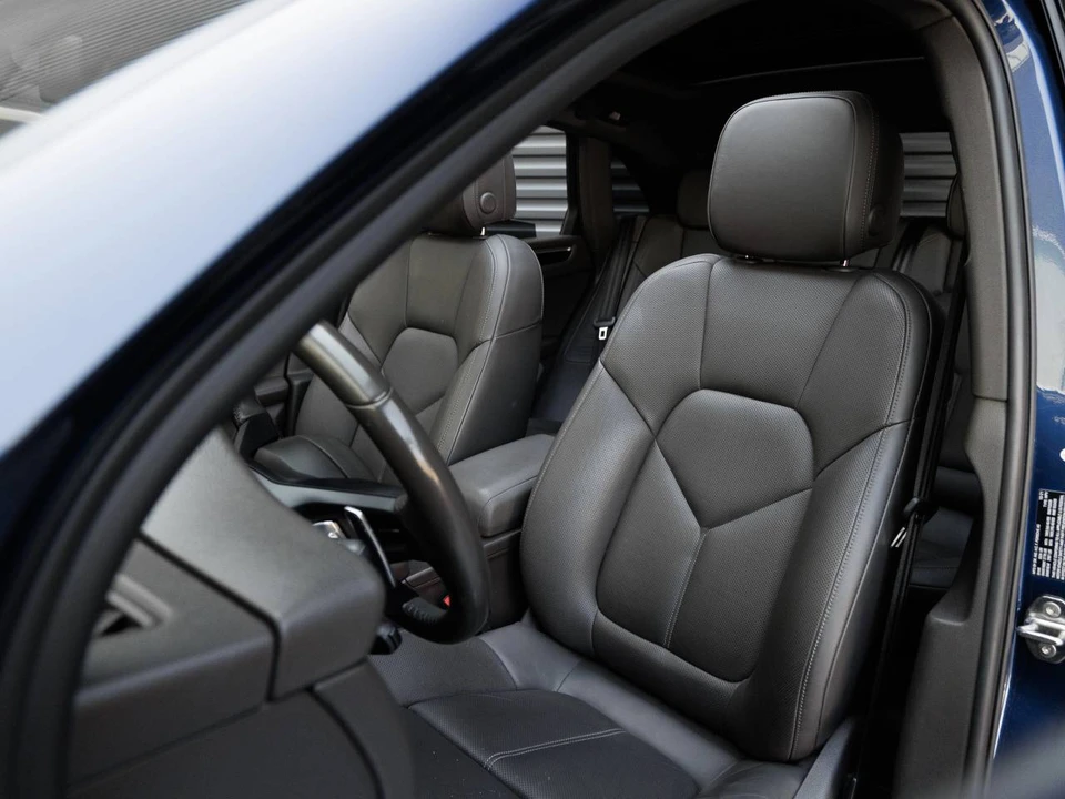 2022 Porsche Macan - Image 5 of 5