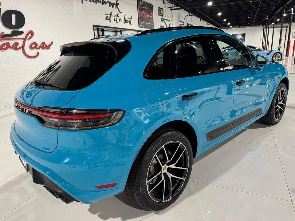 2022 Porsche Macan - Image 8 of 31
