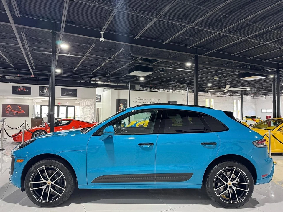 2022 Porsche Macan - Image 5 of 31