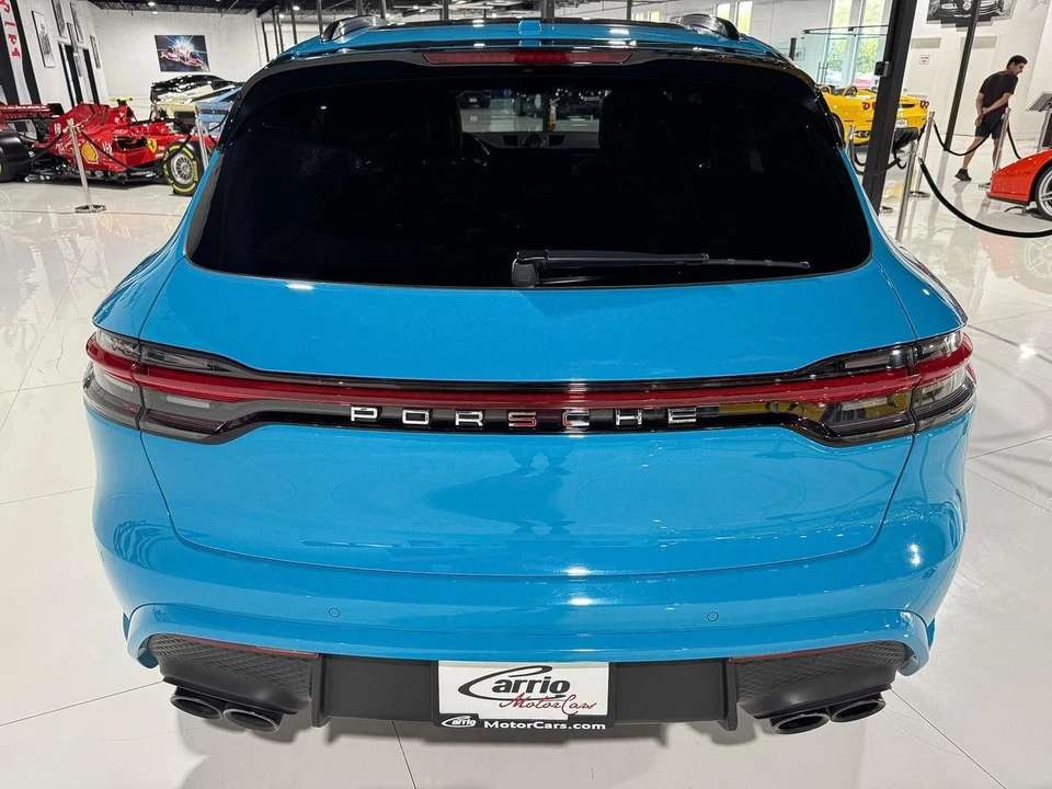2022 Porsche Macan - Image 7 of 31