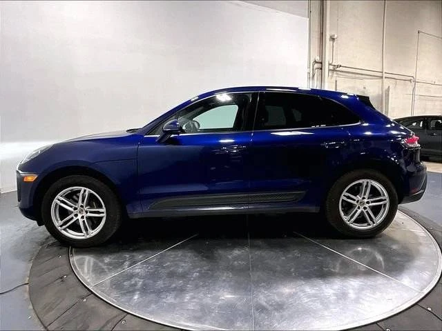 2022 Porsche Macan - Image 2 of 5