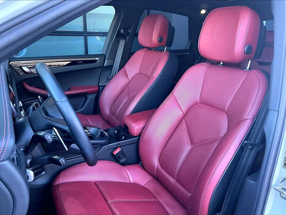 2022 Porsche Macan - Image 5 of 5