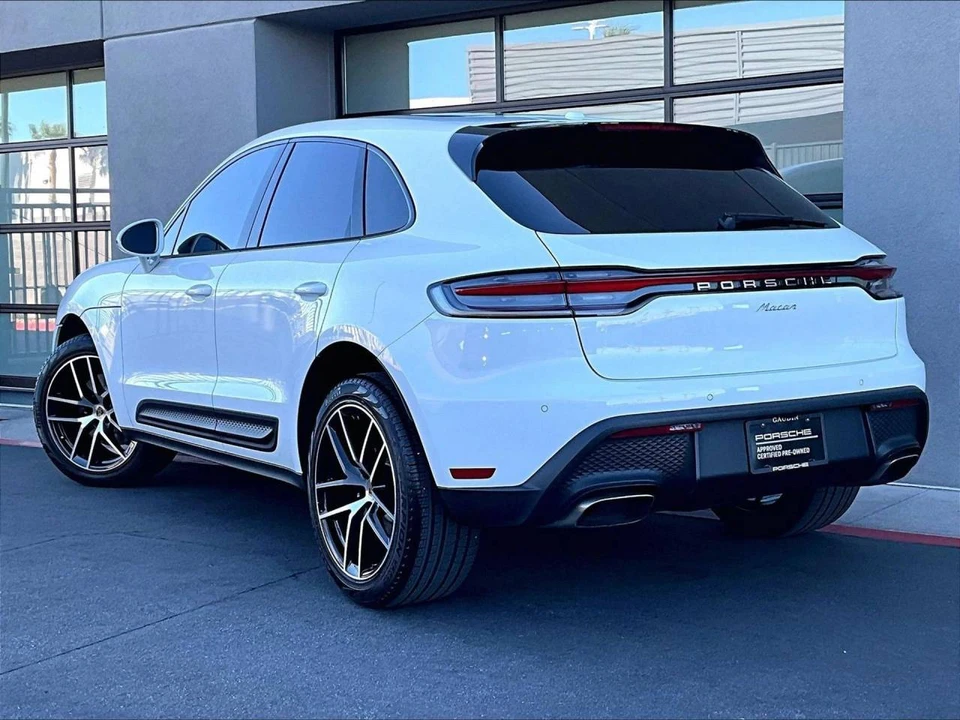 2022 Porsche Macan - Image 3 of 5