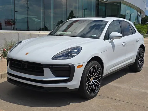 2022 Porsche Macan