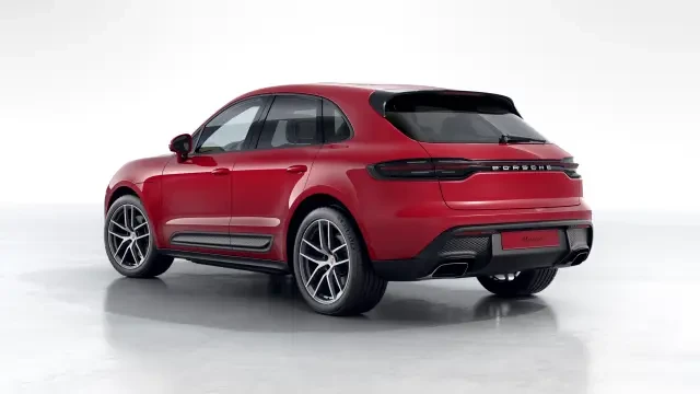 2022 Porsche Macan - Image 22 of 31