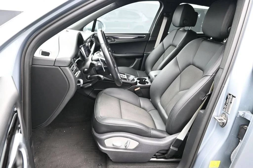 2022 Porsche Macan - Image 5 of 5