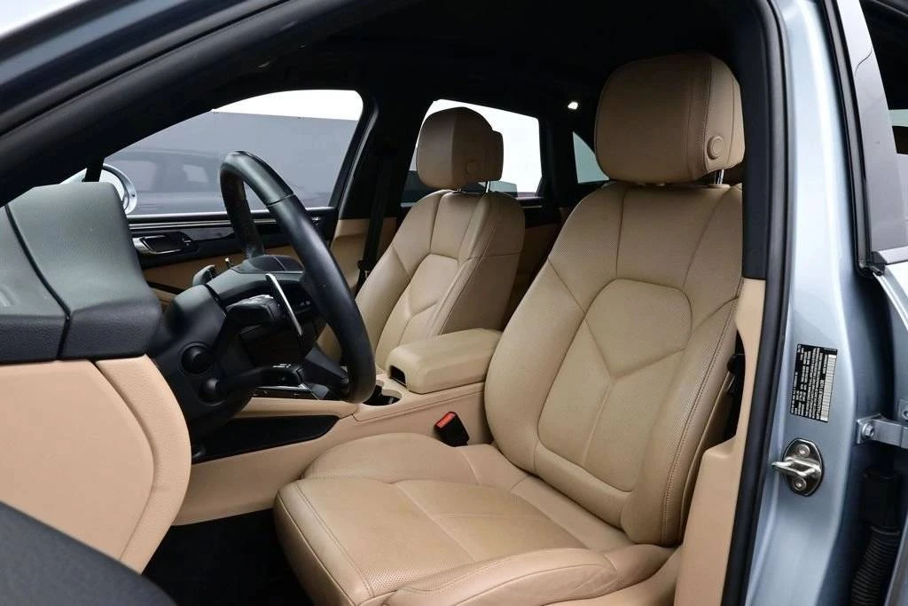 2022 Porsche Macan - Image 5 of 5