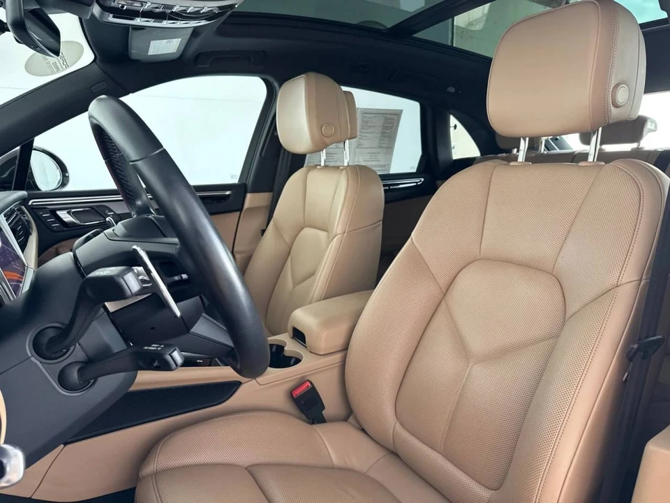 2022 Porsche Macan - Image 5 of 5