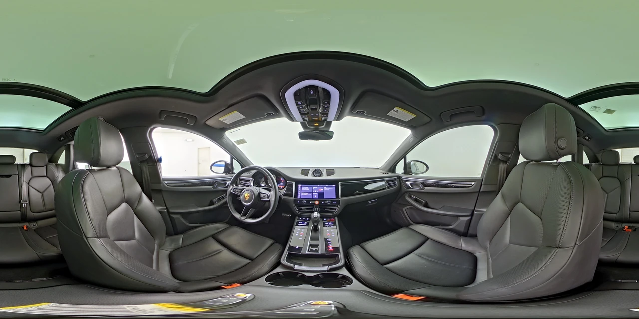 2022 Porsche Macan - Image 25 of 27