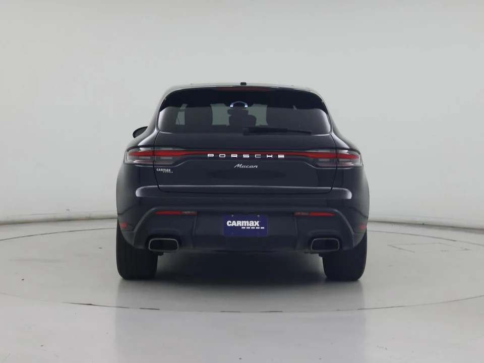 2022 Porsche Macan - Image 7 of 27