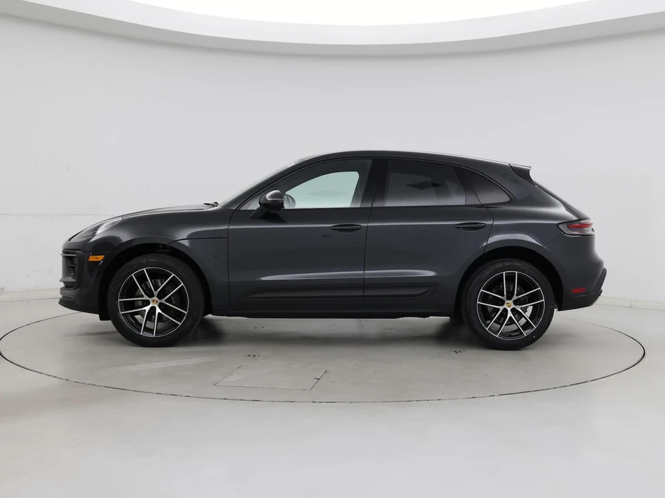 2022 Porsche Macan - Image 4 of 28