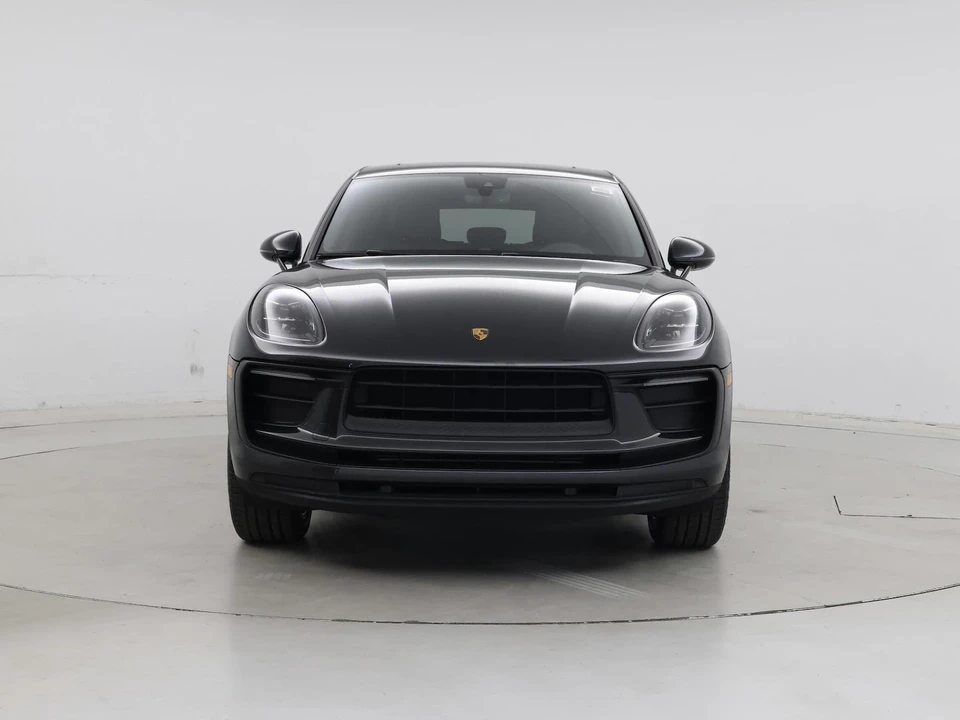 2022 Porsche Macan - Image 6 of 28