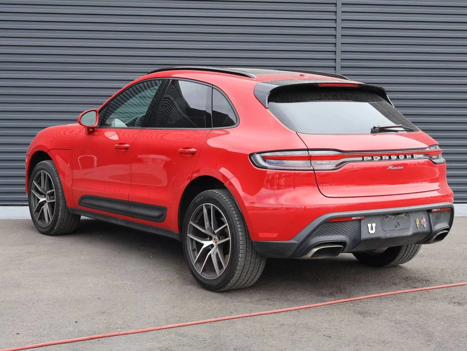 2022 Porsche Macan - Image 3 of 5