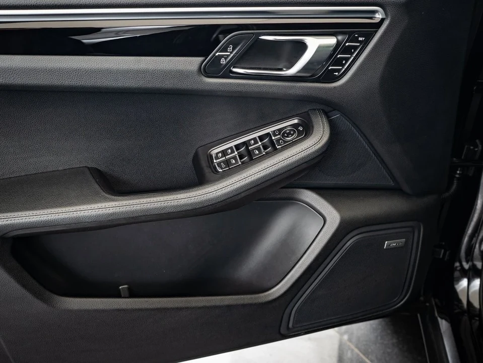 2022 Porsche Macan - Image 21 of 21