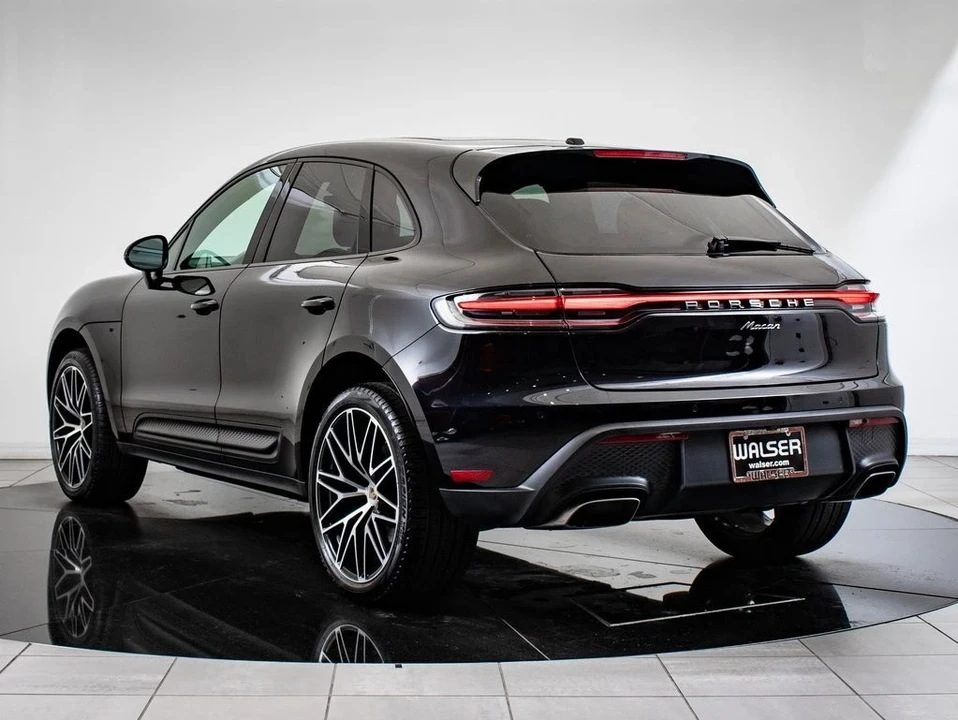 2022 Porsche Macan - Image 3 of 21