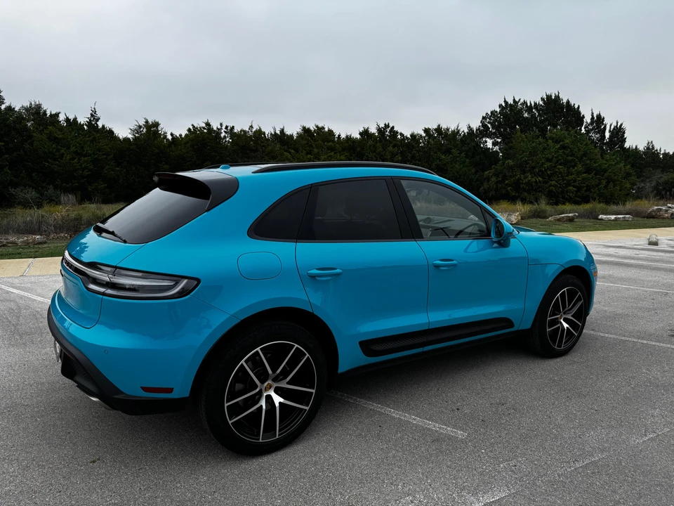 2022 Porsche Macan - Image 8 of 31