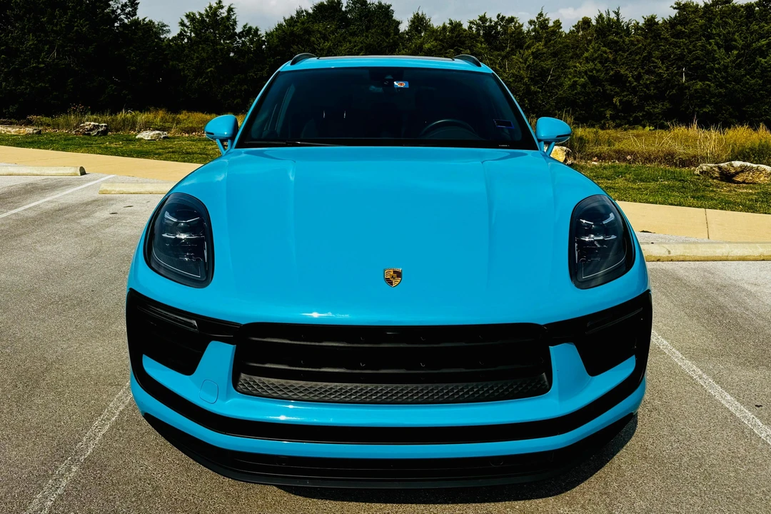 2022 Porsche Macan - Image 2 of 31