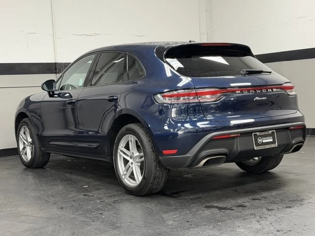 2022 Porsche Macan - Image 10 of 12