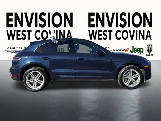 2022 Porsche Macan - Image 9 of 12