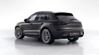 2022 Porsche Macan - Image 17 of 30