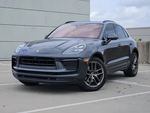 2022 Porsche Macan