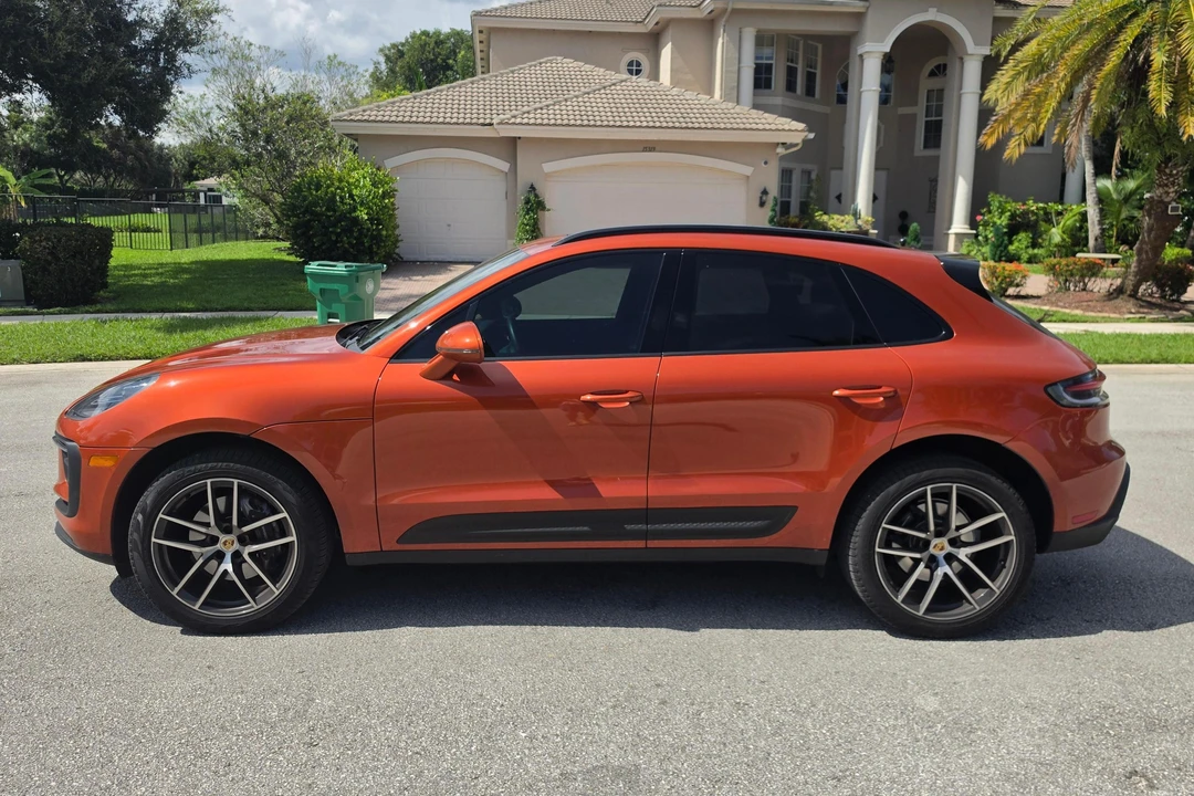2022 Porsche Macan - Image 3 of 31