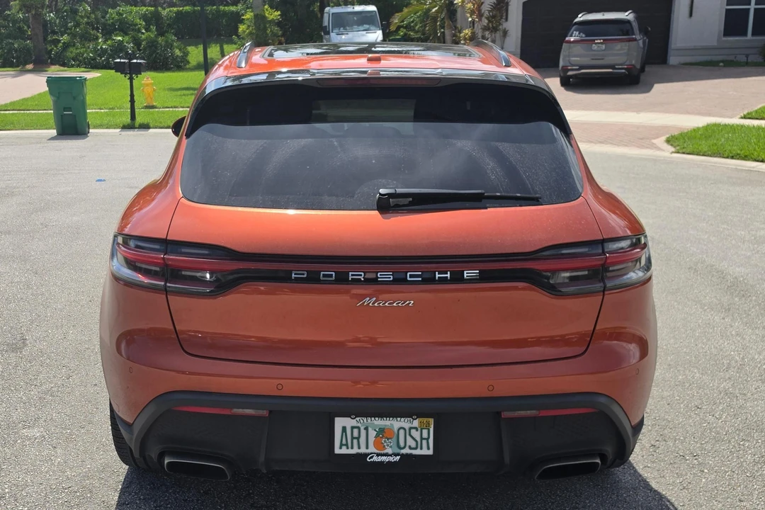 2022 Porsche Macan - Image 5 of 31
