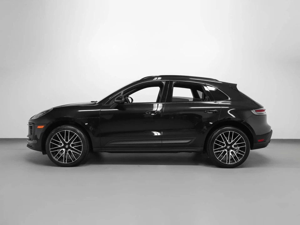 2022 Porsche Macan - Image 2 of 5
