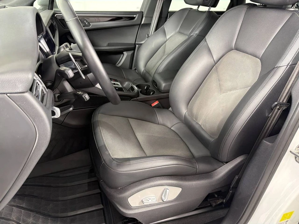 2022 Porsche Macan - Image 5 of 5